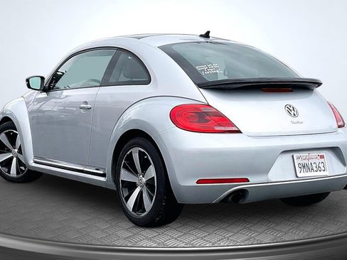 Used 2012 Volkswagen Beetle 2.0T FWD image 2