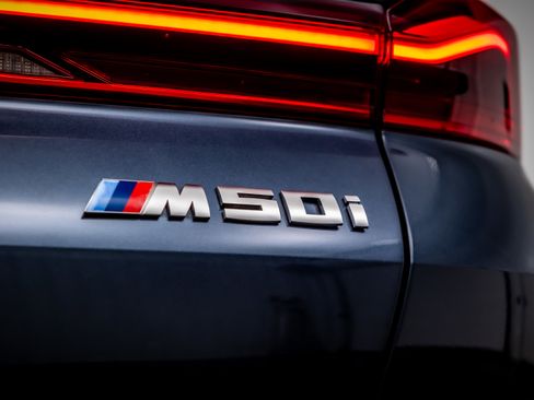 Used 2020 BMW X6 M50i image 32