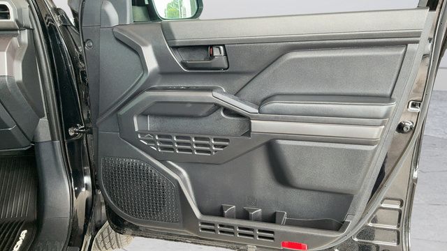 Used 2024 Toyota Tacoma SR5 AWD/4WD image 23