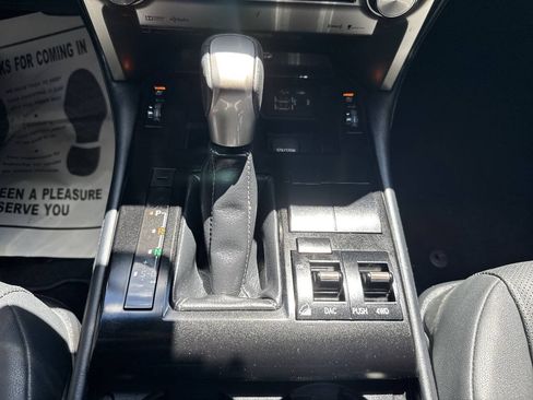 Used 2020 Lexus GX 460 Premium AWD/4WD image 39