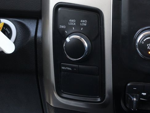 Used 2017 RAM 2500 SLT image 28