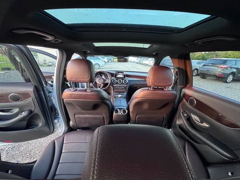 Used 2018 Mercedes-Benz GLC 300 image 17