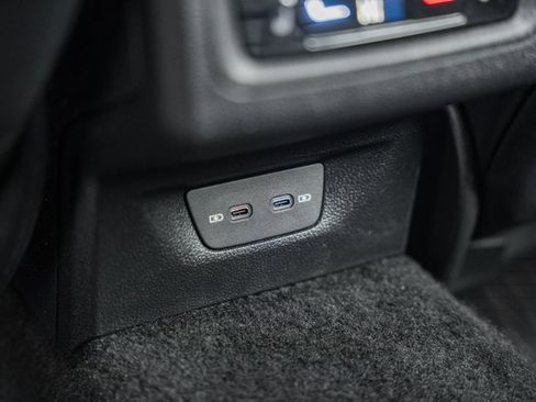 Used 2023 Volkswagen Golf 20th Anniversary Edition image 39