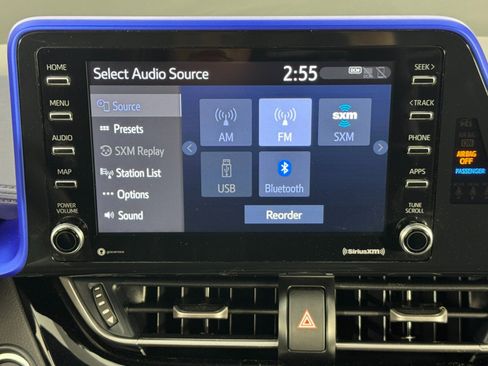 Used 2020 Toyota C-HR XLE image 23