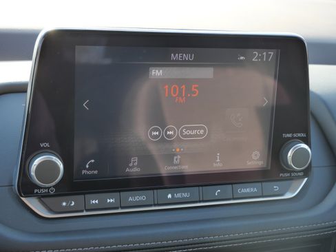 Used 2023 Nissan Rogue SV image 23