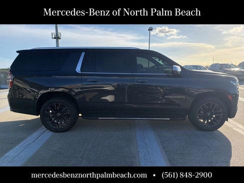 Used 2023 Chevrolet Suburban Premier AWD/4WD image 4