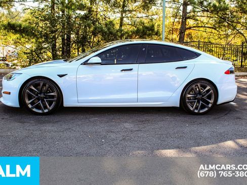 Used 2021 Tesla Model S Plaid image 7