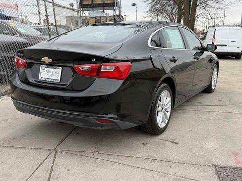 Used 2017 Chevrolet Malibu LT image 5
