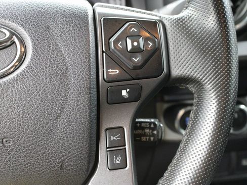 Used 2021 Toyota Tacoma TRD Sport image 44