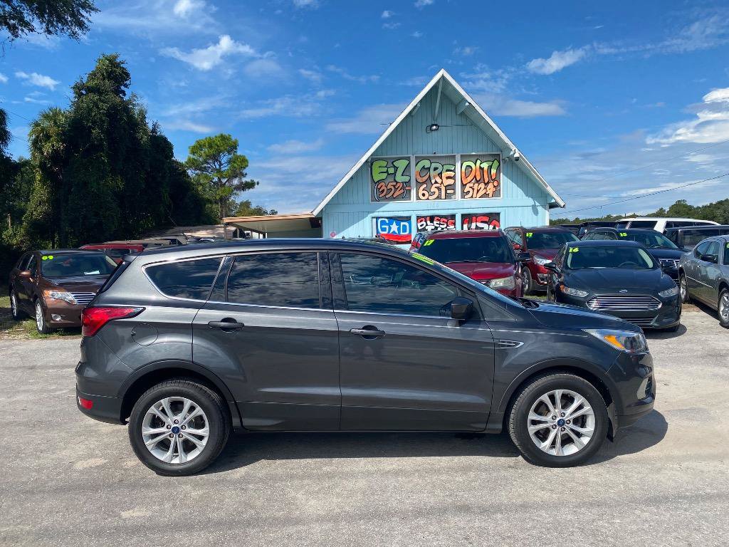 Used 2019 Ford Escape SE FWD image 6