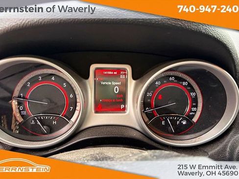 Used 2017 Dodge Journey SXT w/ Comfort/Convenience Group FWD image 10
