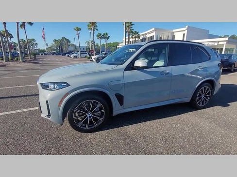 New 2025 BMW X5 xDrive50e w/ M Sport Package image 23