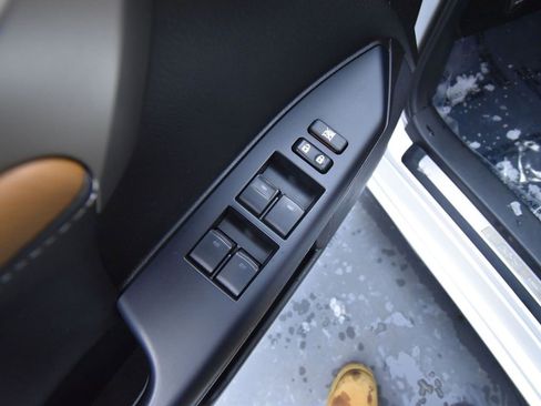 Used 2017 Lexus CT 200h image 13