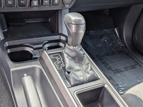 Used 2022 Toyota Tacoma TRD Sport w/ Technology Package RWD image 14