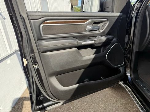 Used 2021 RAM 1500 Laramie AWD/4WD image 7