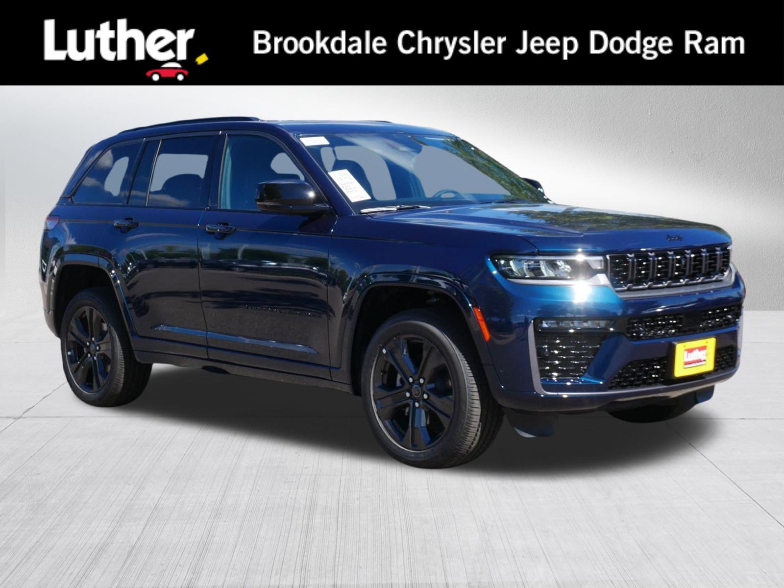 New 2027 Jeep Grand Cherokee Limited AWD/4WD image 1