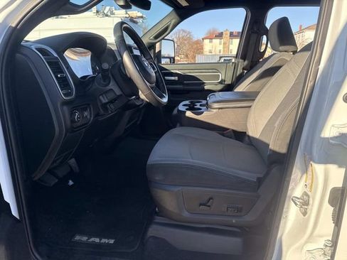 Used 2024 RAM 2500 Big Horn image 23
