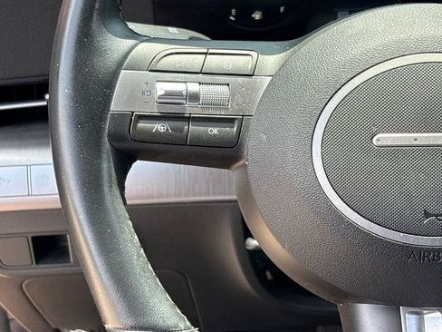Used 2024 Hyundai Kona SEL FWD image 18