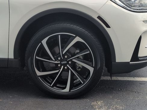 Certified 2023 Lincoln Corsair Reserve FWD image 12