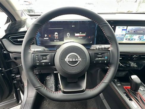 New 2025 Nissan Kicks SR w/ Illumination Package image 28