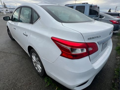 Used 2019 Nissan Sentra SV image 4