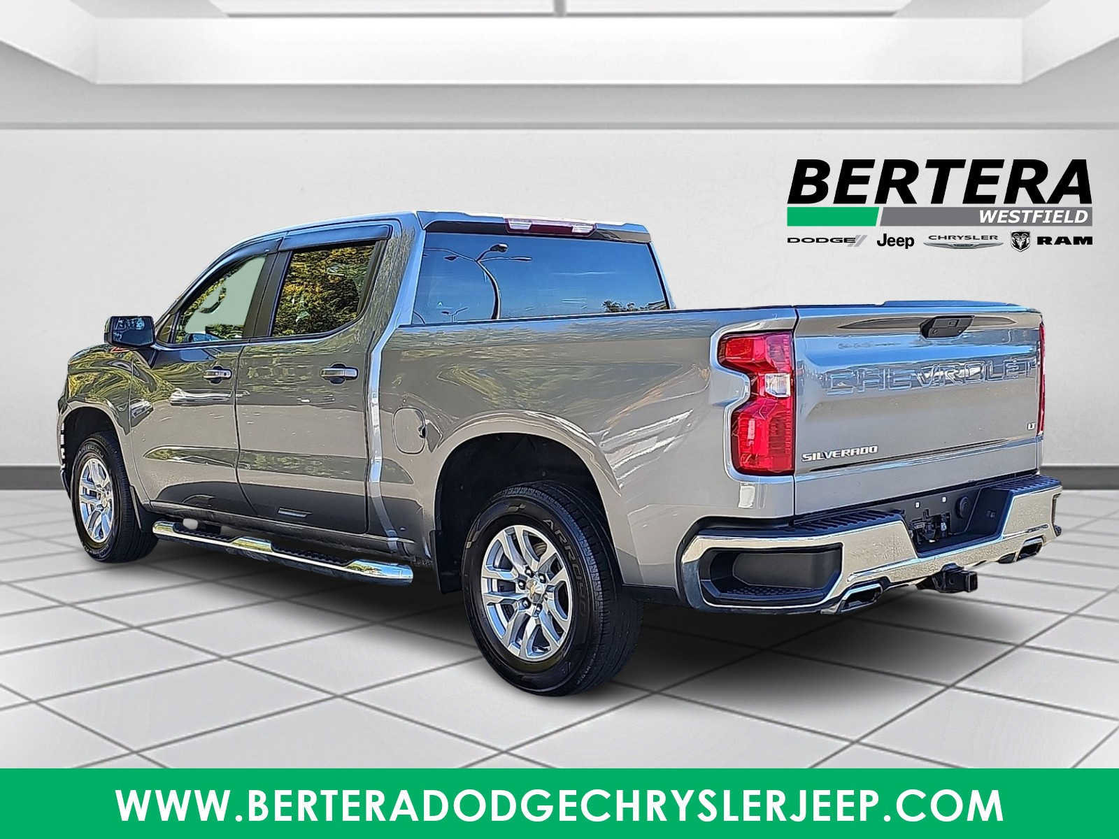 Used 2020 Chevrolet Silverado 1500 LT w/ All-Star Edition AWD/4WD image 4