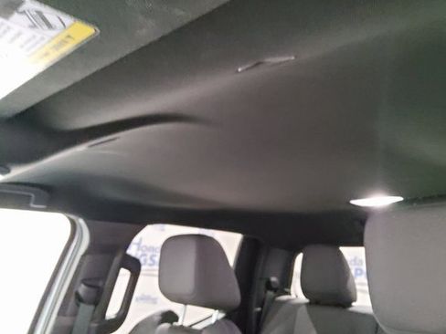 Certified 2025 Toyota Tacoma SR5 image 28