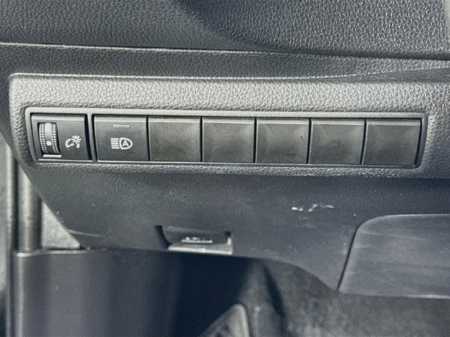 Certified 2025 Toyota Corolla LE FWD image 11