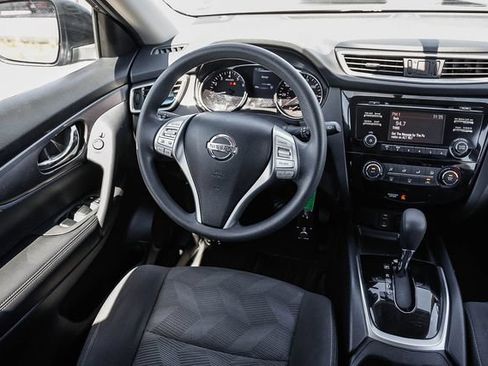 Used 2016 Nissan Rogue S AWD/4WD image 17