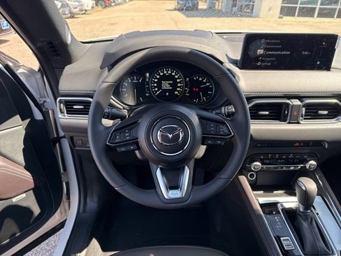 New 2025 MAZDA CX-5 Signature image 30