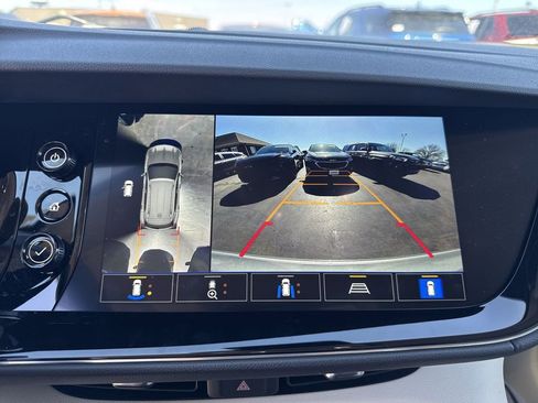 Used 2023 Buick Envision Avenir image 17