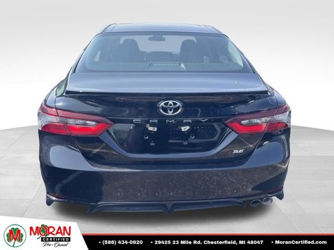 Used 2024 Toyota Camry SE FWD image 3