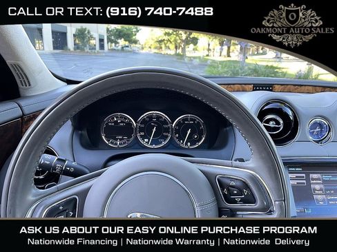 Used 2011 Jaguar XJ RWD image 28