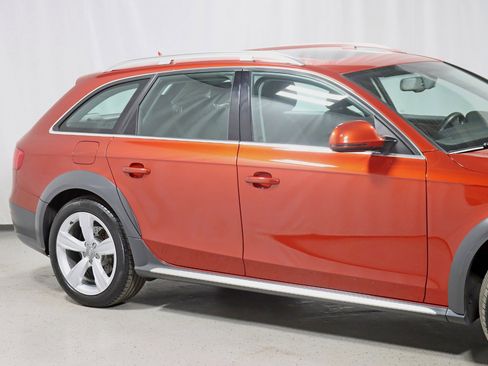 Used 2013 Audi A4 Premium Plus w/ Premium Plus Pkg AWD/4WD image 3