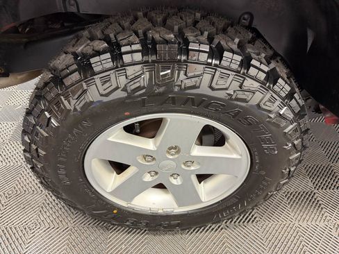 Used 2015 Jeep Wrangler Unlimited Sport w/ Quick Order Package 24S AWD/4WD image 34