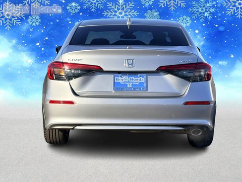 Used 2024 Honda Civic Sport image 5