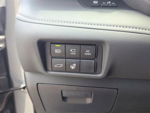 New 2026 Toyota Highlander Limited AWD/4WD image 13