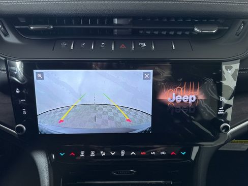 New 2026 Jeep Grand Cherokee Altitude image 17