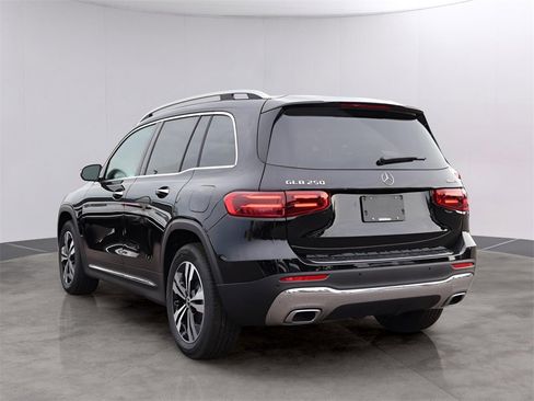 New 2025 Mercedes-Benz GLB 250 4MATIC image 7