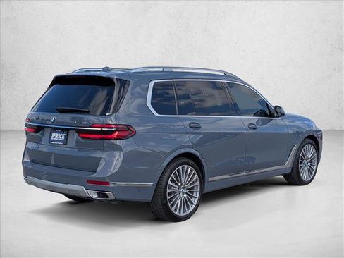 Certified 2025 BMW X7 xDrive40i image 5