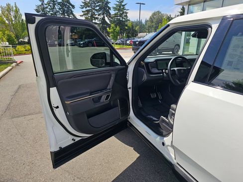 Used 2022 Rivian R1T Adventure AWD/4WD image 20