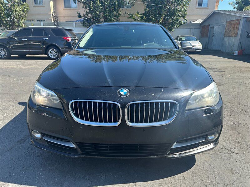 Used 2015 BMW 528i xDrive Sedan AWD/4WD image 2