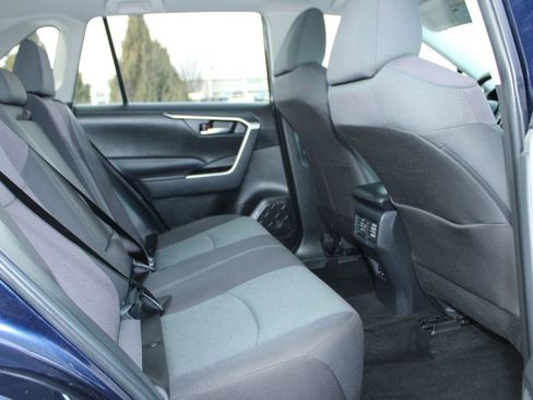 Used 2025 Toyota RAV4 XLE image 13