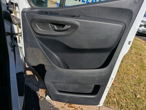 Used 2019 Mercedes-Benz Sprinter 144 image 31