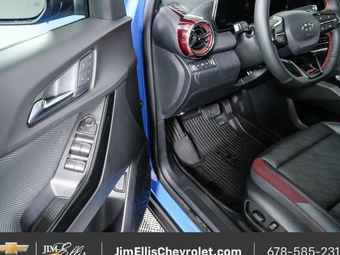 New 2026 Chevrolet Equinox RS w/ Convenience Package III AWD/4WD image 7