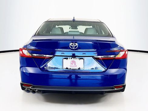 New 2026 Toyota Camry Hybrid FWD image 7