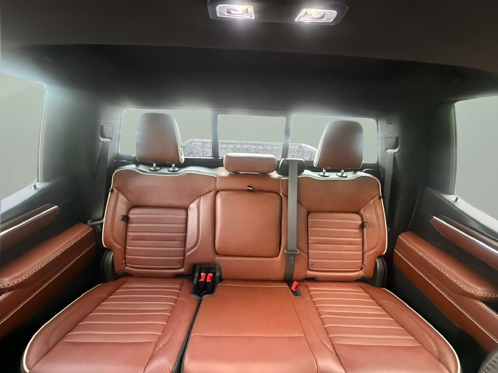 Used 2023 GMC Sierra 1500 Denali Ultimate AWD/4WD image 24