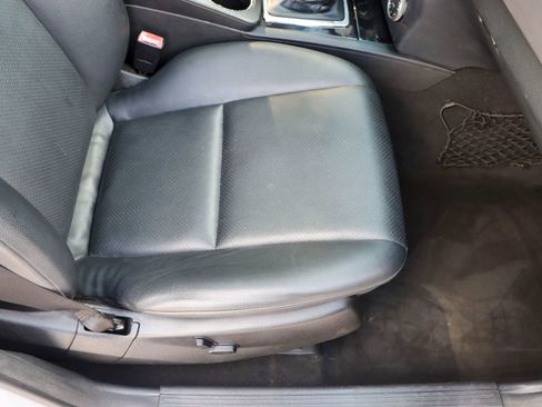 Used 2010 Mercedes-Benz GLK 350 4MATIC image 22