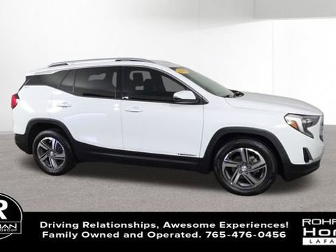 Used 2019 GMC Terrain SLT image 2