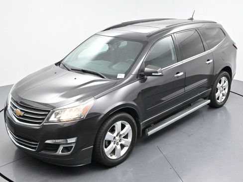 Used 2016 Chevrolet Traverse LT w/ Style and Technology Package AWD/4WD image 38